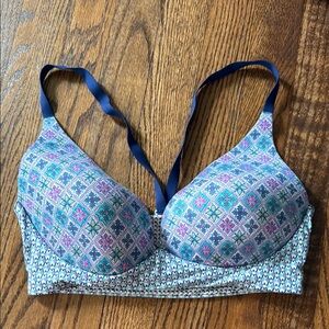 Victoria's Secret Lightly Lined Plunge Bra